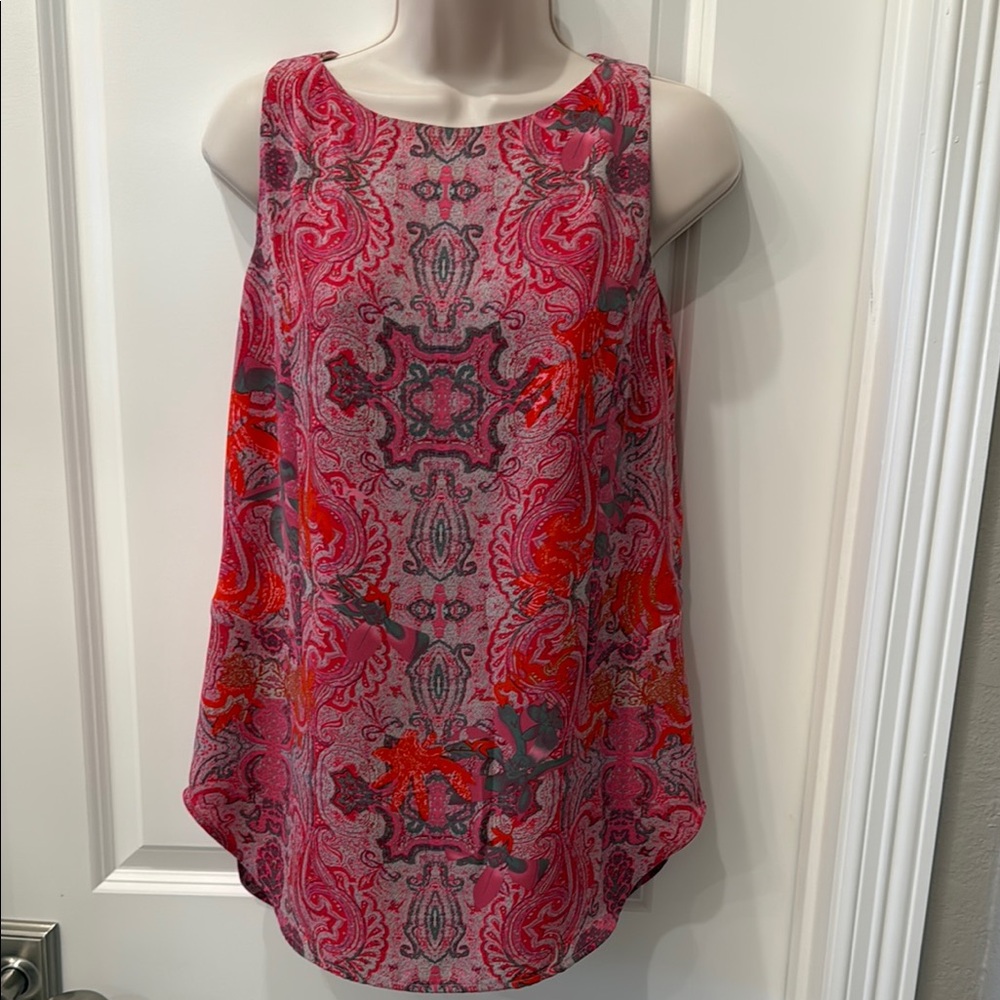 CAbi Orange Red Graphic Tank Top Relaxed Fit